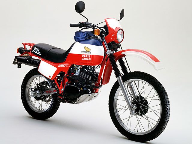 1982年 XL250R Paris Dakar トリコロール（カタログメイン）