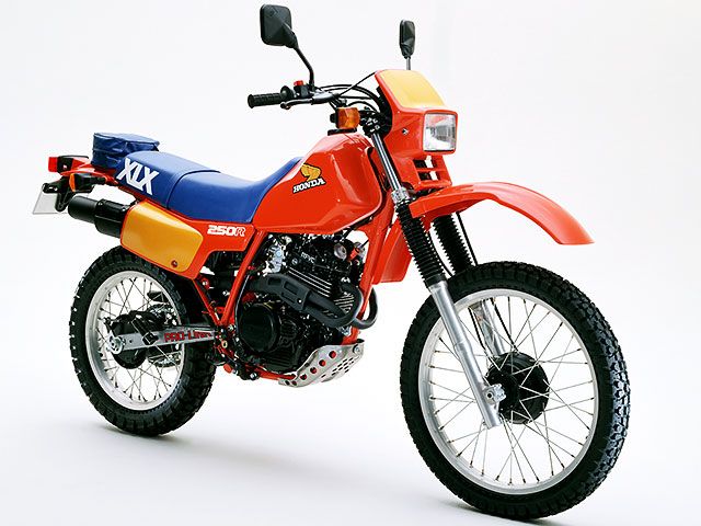 1983年 XLX250R （カタログメイン）