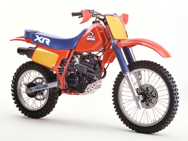 1985年 XR250R レッド(カタログメイン)