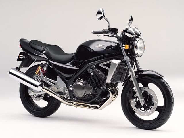 2005年 BALIUS Ⅱイモビアラームセレクション メタリックスパークブラック(イモビアラームセレクション)(カタログメイン)