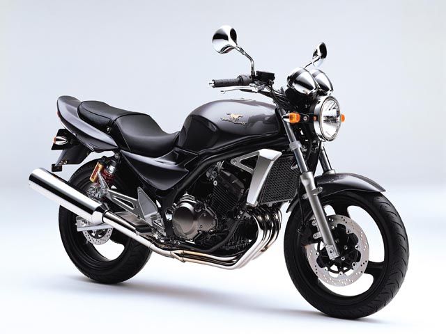 2006年 BALIUS Ⅱ パールメテオグレー(カタログメイン)