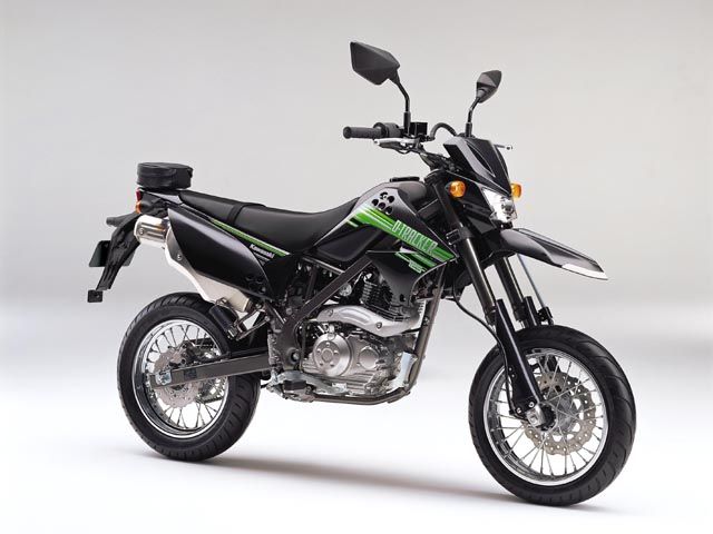 2011年 D-TRACKER 125 エボニー(カタログメイン)