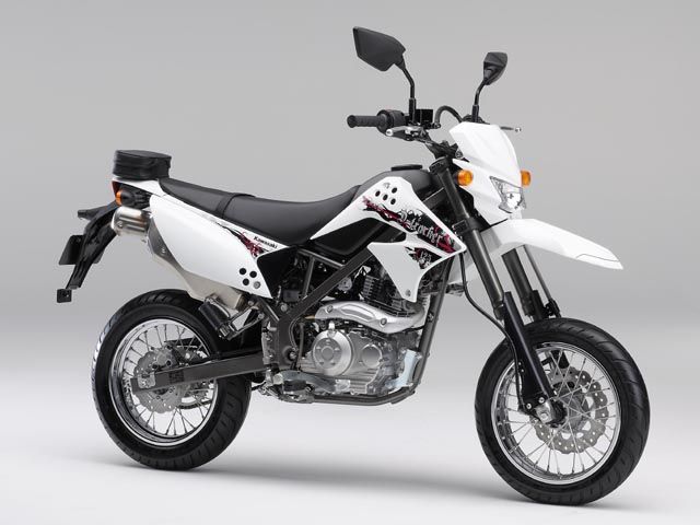 2011年 D-TRACKER 125 ブライトホワイト(追加カラー)(カタログメイン)