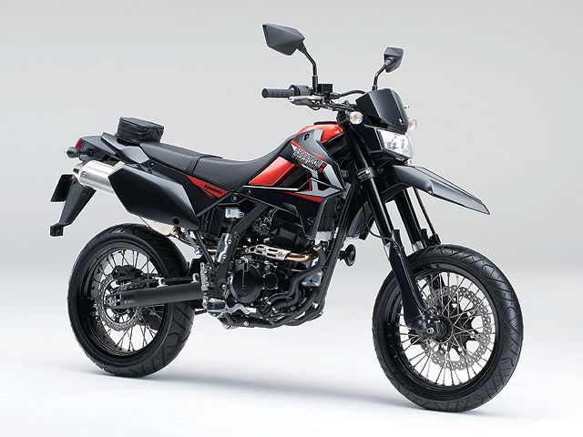 2015年 D-TRACKER X エボニー×キャンディバーントオレンジ(カタログメイン)