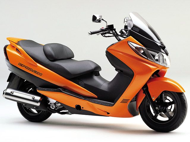 2004年 EPSILON 250 パールブレイジングオレンジ(カタログメイン)