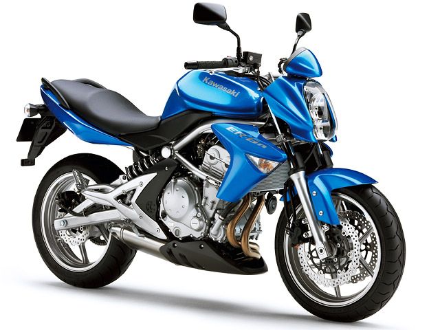 2008年 ER-6n キャンディプラズマブルー(カタログメイン)