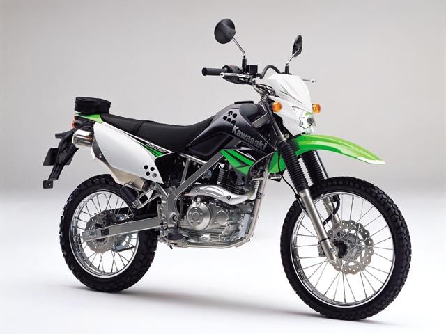 2010年 KLX125 ライムグリーン(カタログメイン)