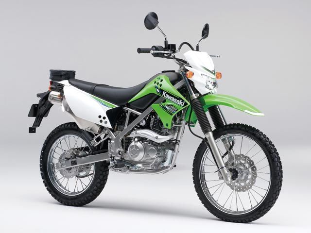 2013年 KLX125 ライムグリーン(カタログメイン)