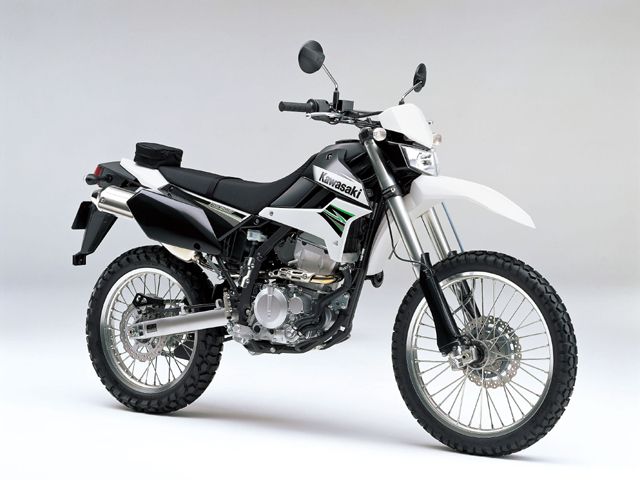2011年 KLX250 ブライトホワイト(カタログメイン)