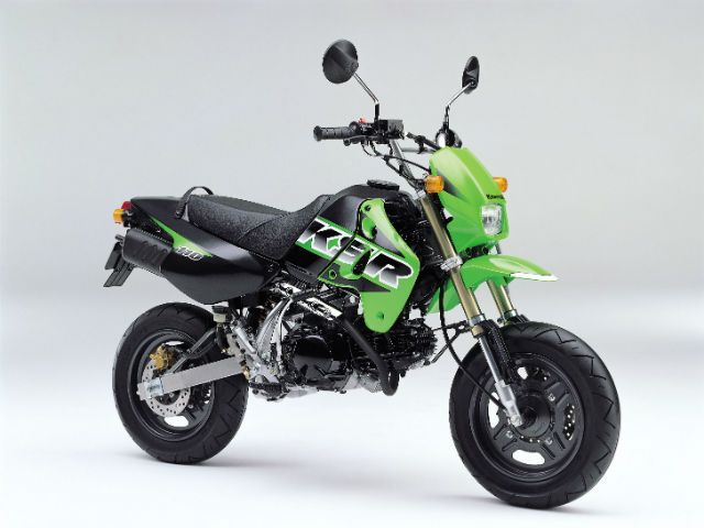 2005年 KSR110 ライムグリーン(カタログメイン)