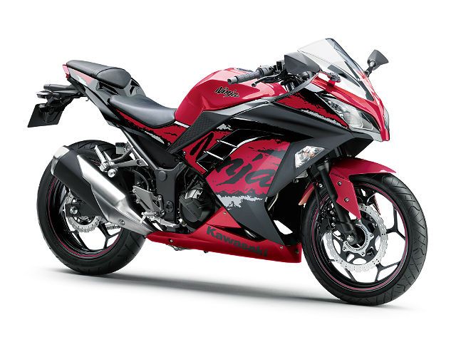 2017年 Ninja 250 ABS Special Edition キャンディパーシモンレッド×メタリックスパークブラック(カタログメイン)