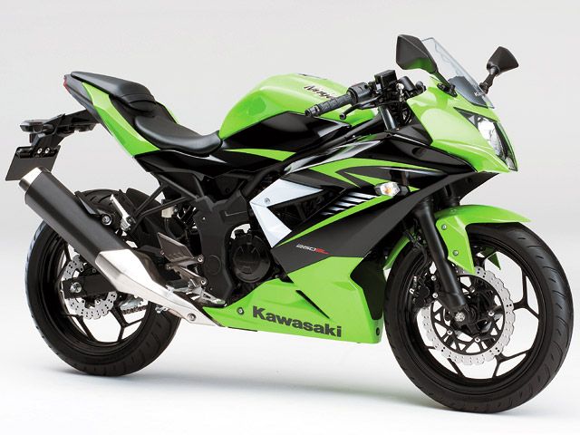 2015年 Ninja 250SL ライムグリーン/エボニー(カタログメイン)