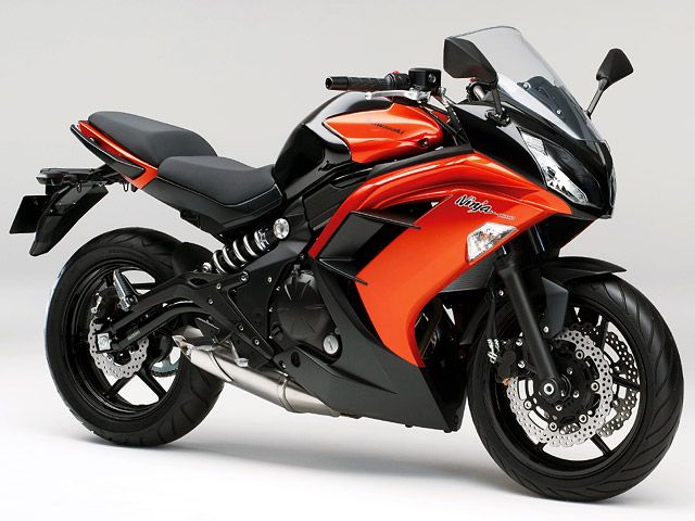 2014年 Ninja 400 キャンディバーントオレンジ×メタリックスパークブラック(カタログメイン)