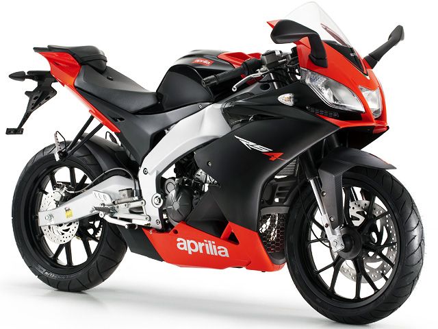 2012年 RS4 125 (カタログメイン)