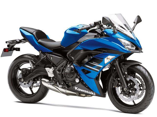 2018年 Ninja 650 キャンディプラズマブルー×エボニー(カタログメイン)