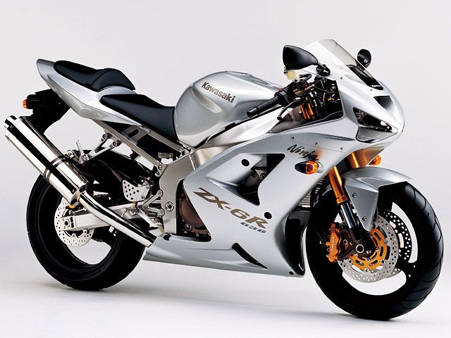 2004年 Ninja ZX-6R ギャラクシーシルバータイプⅡ(カタログメイン)
