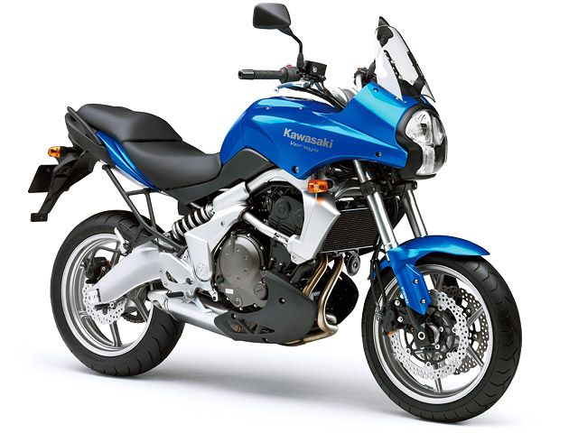 2008年 Versys 650 ABS キャンディプラズマブルー(カタログメイン)