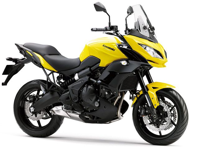 2015年 Versys 650 ABS パールシャイニングイエロー(カタログメイン)