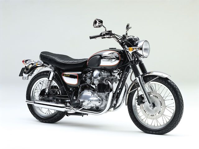 2003年 W650 Chrome Version アップハンドル仕様 エボニー×クローム(カタログメイン)