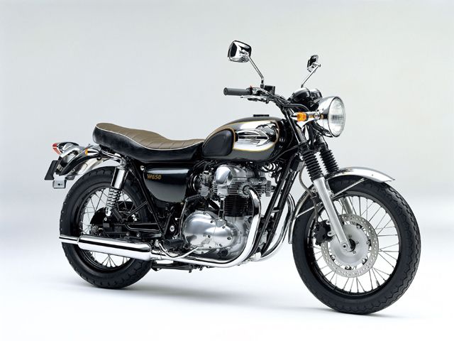 2004年 W650 Chrome Version ローハンドル仕様 ルミナスウインザーグリーン×クロームメッキ(カタログメイン)