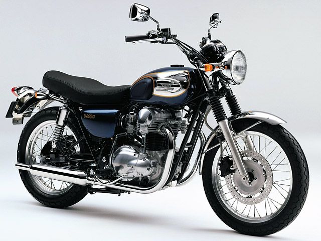 2006年 W650 Chrome Version アップハンドル仕様 クロームメッキ×メタリックオーシャンブルー(カタログメイン)