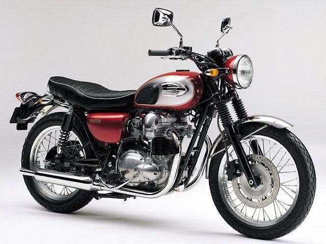 2007年 W650 ローハンドル仕様 キャンディファイアレッド×アトミックシルバー(カタログメイン)
