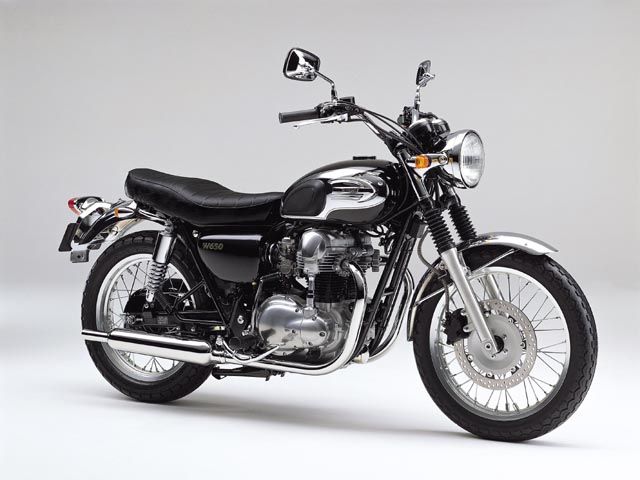 2008年 W650 Chrome Version アップハンドル仕様 クロームメッキ×エボニー(カタログメイン)