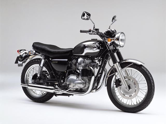 2008年 W650 Chrome Version ローハンドル仕様 クロームメッキ×エボニー(カタログメイン)