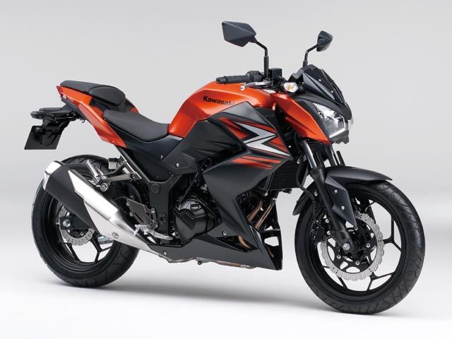 2014年 Z250 キャンディバーントオレンジ/メタリックフラットスパークブラック(カタログメイン)
