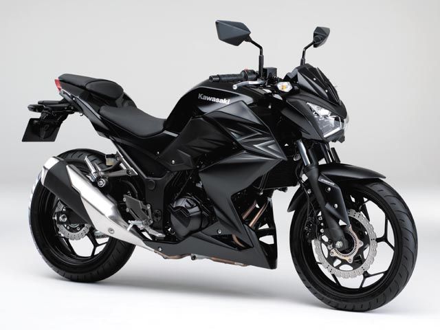 2016年 Z250 ABS メタリックスパークブラック×メタリックフラットスパークブラック(カタログメイン)
