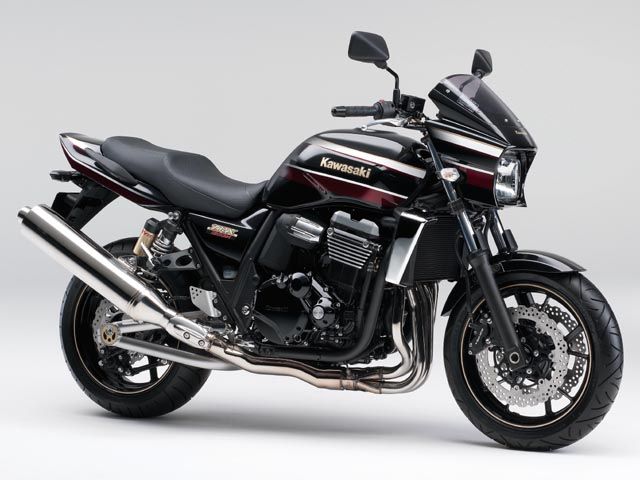 2013年 ZRX1200 DAEG メタリックスパークブラック(カタログメイン)