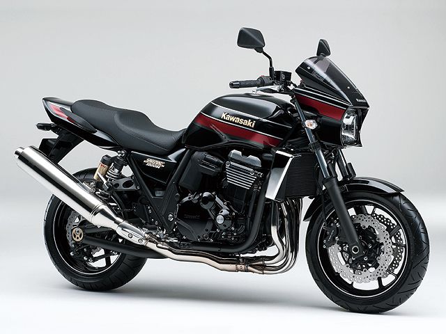 2015年 ZRX1200 DAEG メタリックスパークブラック(カタログメイン)