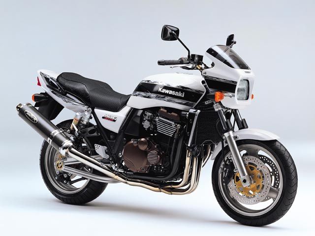 2006年 ZRX1200R カワサキ正規取扱店限定車 パールクリスタルホワイト(正規取扱店 限定車)(カタログメイン)