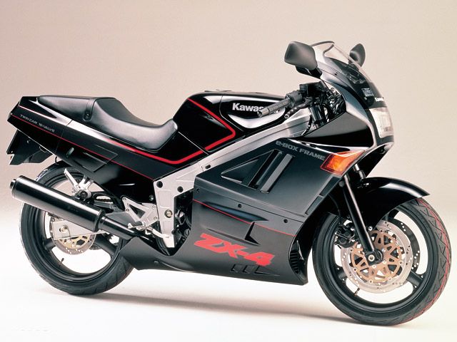 1988年 ZX-4 (カタログメイン)