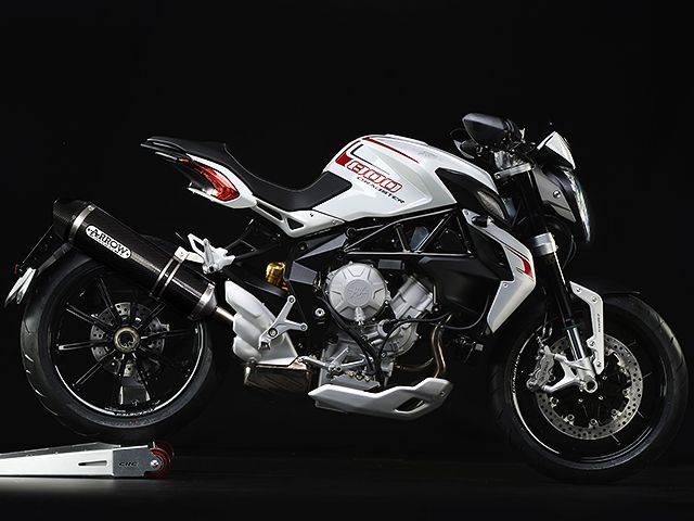 2015年 BRUTALE 800 DRAGSTER ホワイト(日本仕様)(カタログメイン)