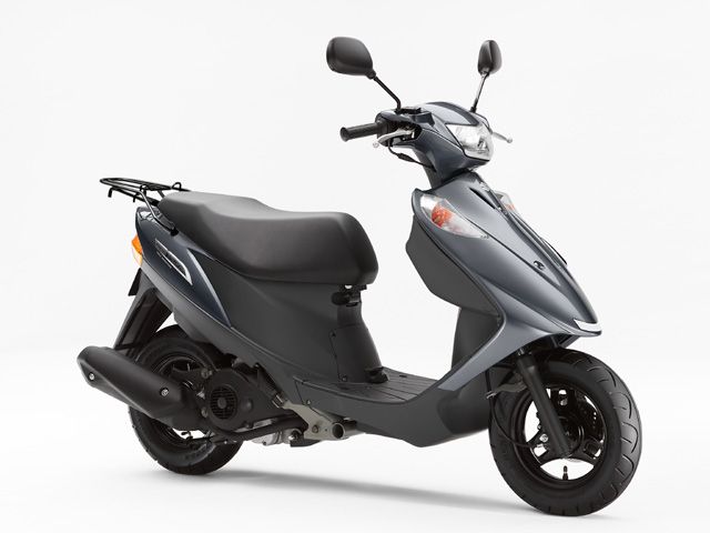 2005年 ADDRESS V125G ファントムブラックメタリックNo.2(カタログメイン)
