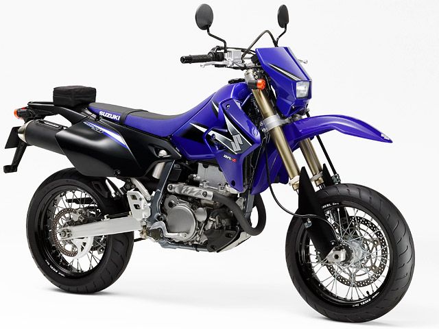 2006年 DR-Z400SM キャンディグランブルー/ソリッドブラック(カタログメイン)