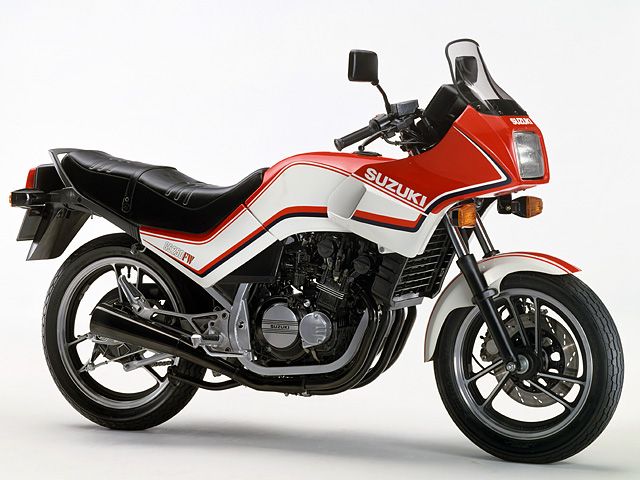 1983年 GS250FW (カタログメイン)
