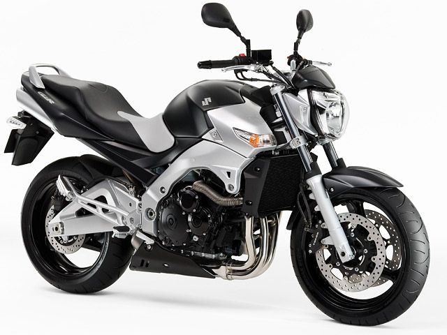 2006年 GSR400 マットブラックメタリックNo.2(カタログメイン)