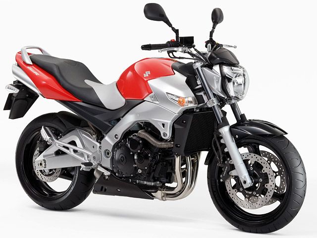 2006年 GSR400 レッド(カタログメイン)
