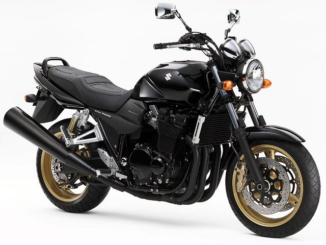 2005年 GSX1400Z パールネブラーブラック(カタログメイン)