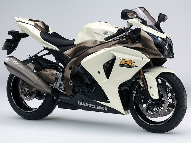 2010年 GSX-R1000 25th Anniversary Model メタリックマットチタニウムシルバー/パールミラージュホワイト(カタログメイン)