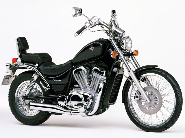 1994年 INTRUDER 400 パールノベルティブラック(アップハンドル)(カタログメイン)
