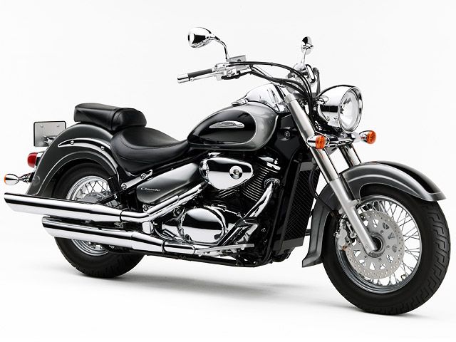 2005年 Intruder Classic 400 ギャラクシーシルバーメタリック(カタログメイン)