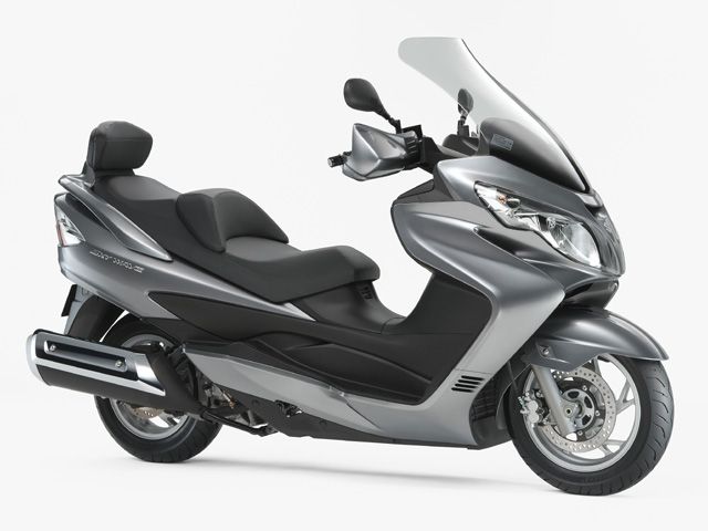 2009年 SKYWAVE 250 Limited オールトグレーメタリック(カタログメイン)