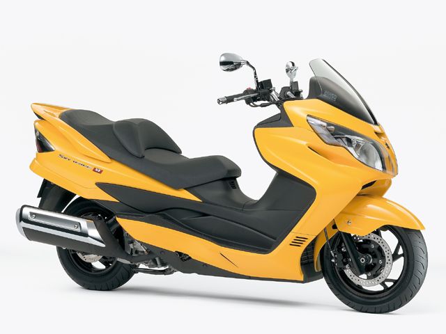 2007年 SKYWAVE 250 Type M マーブルデイトナイエロー(カタログメイン)