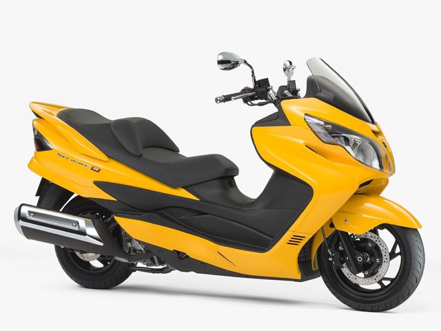 2008年 SKYWAVE 250 Type M マーブルデイトナイエロー(カタログメイン)