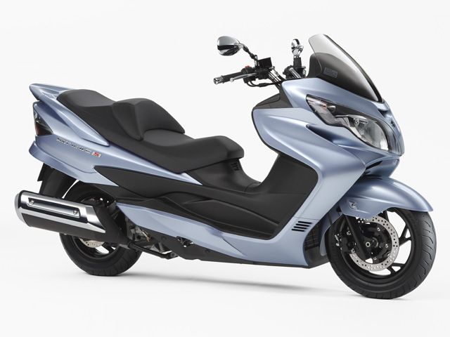 2008年 SKYWAVE 250 Type S アクアブルーメタリック(カタログメイン)