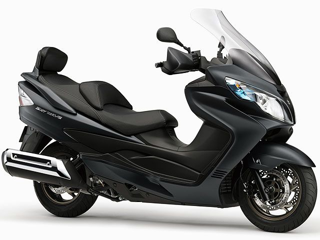 2015年 SKYWAVE 400 Limited ABS マットブラックメタリックNo.2(カタログメイン)