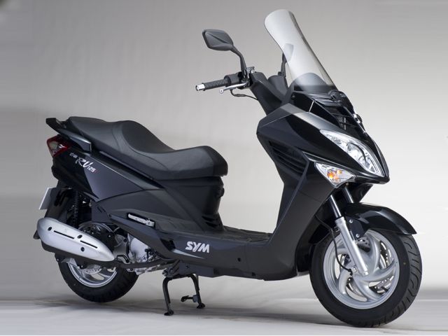 2009年 RV 125i ブラック(カタログメイン)